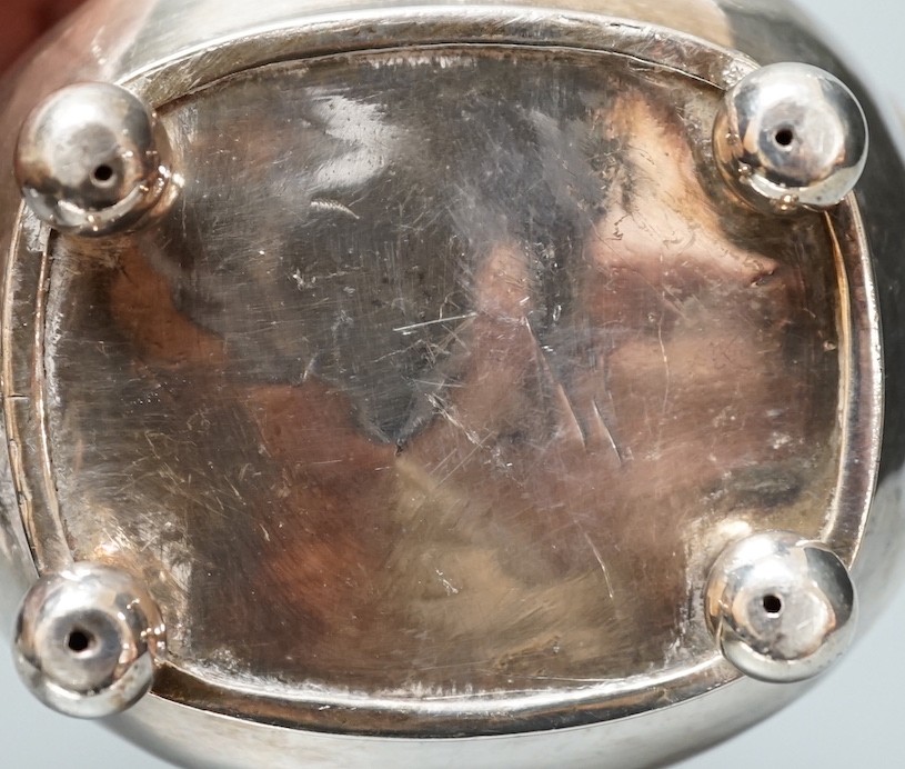 A George III silver cream jug, marks rubbed, 154 grams.